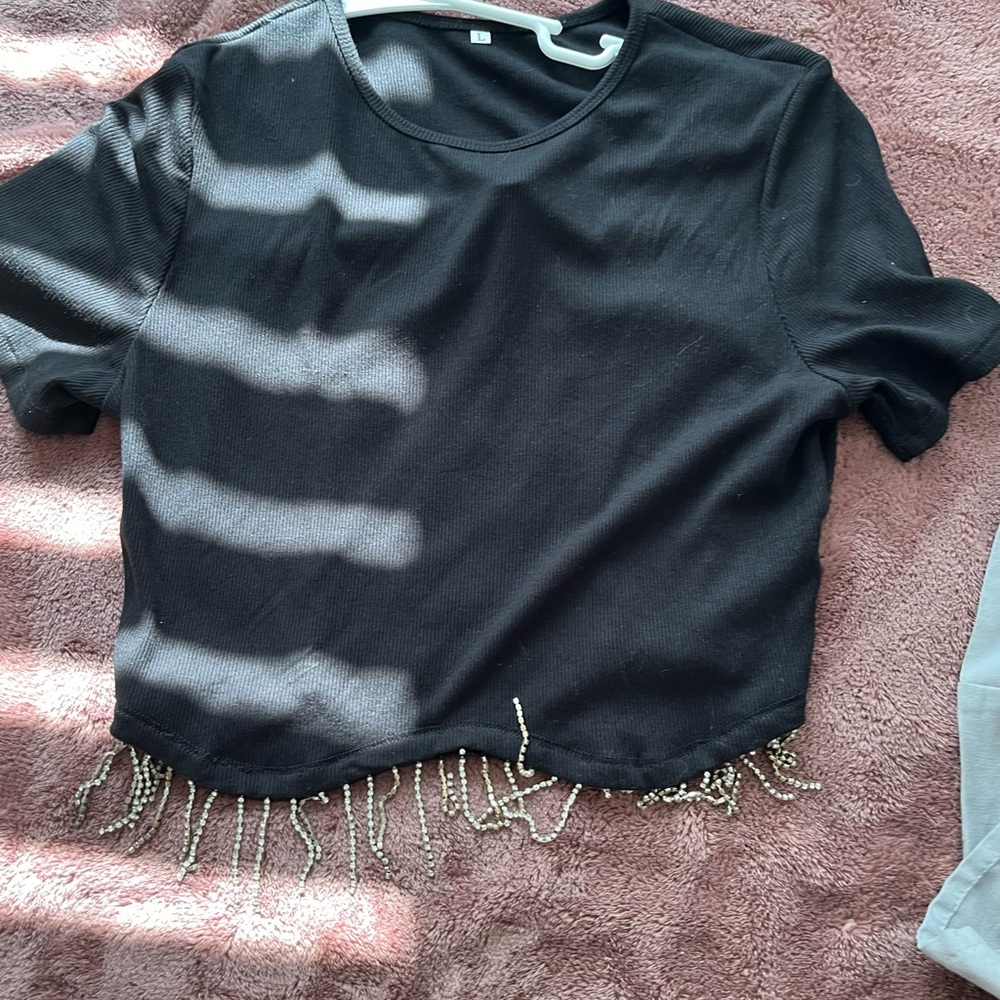 Black T shirt with dangling rhinestones - Picture 2 of 5